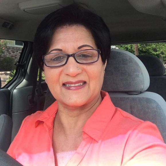 Meet your Posher, Amita - Picture 1 of 1